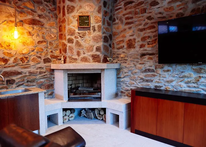 Casa Do Avo Tamanqueiro * Arco de Baúlhe